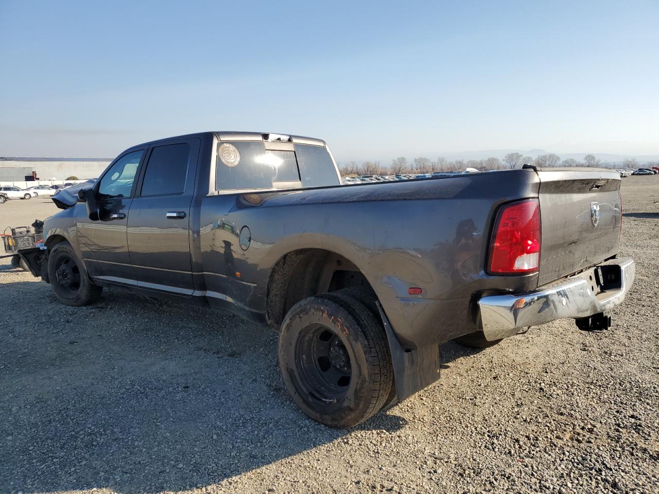 2018 RAM 3500 - Image 2