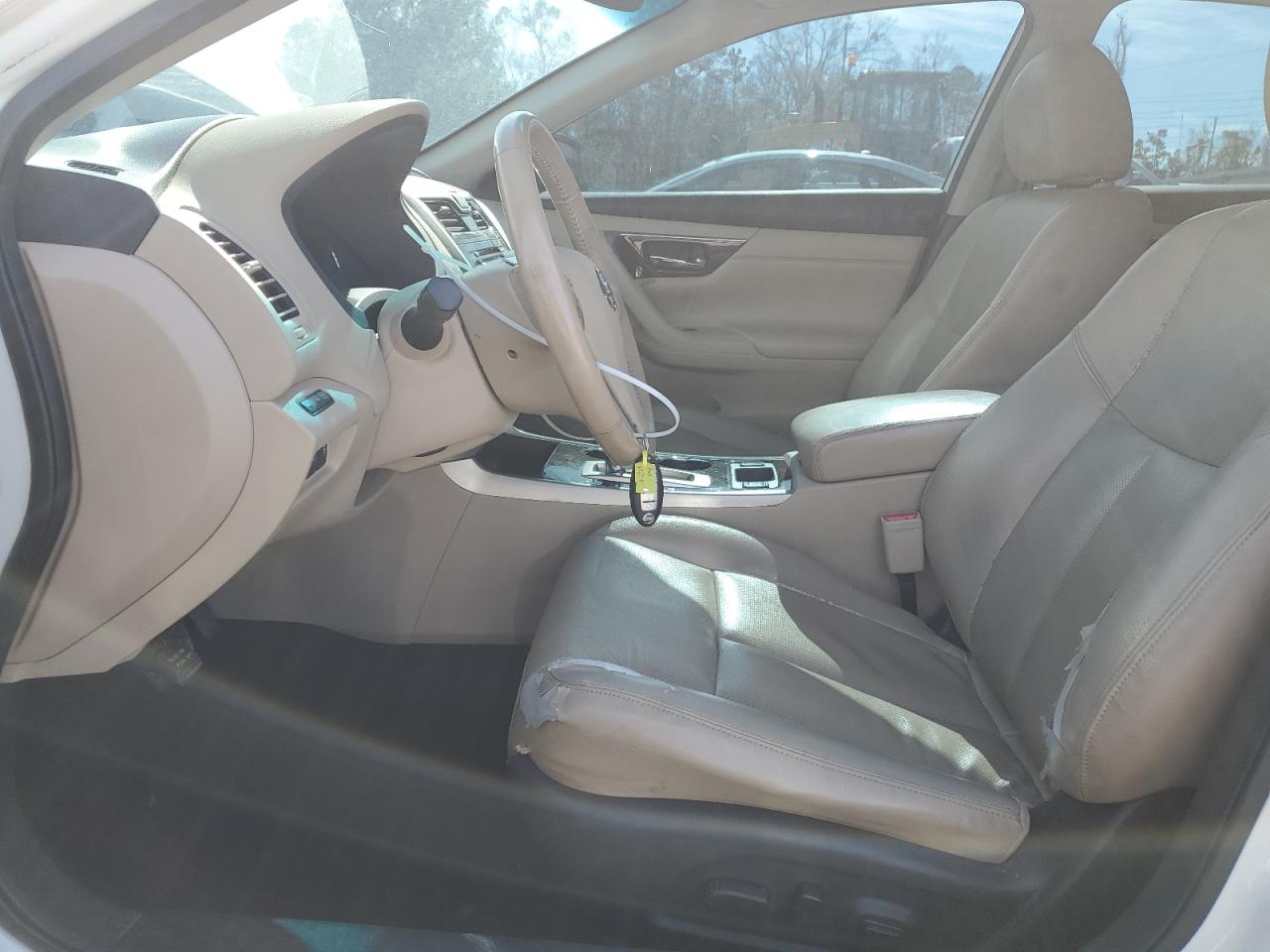 2015 Nissan Altima - Image 7