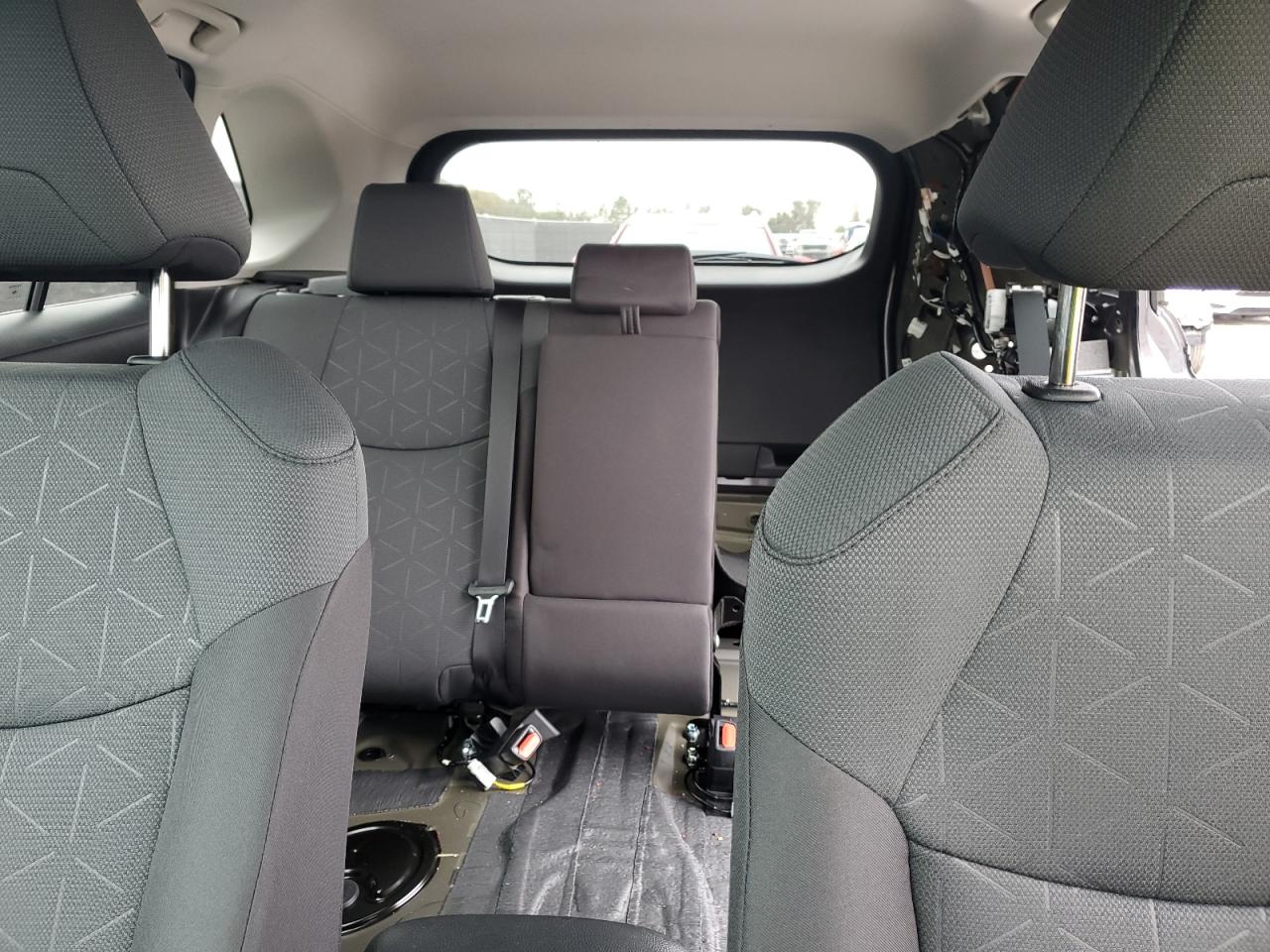 2024 Toyota RAV 4 - Image 10