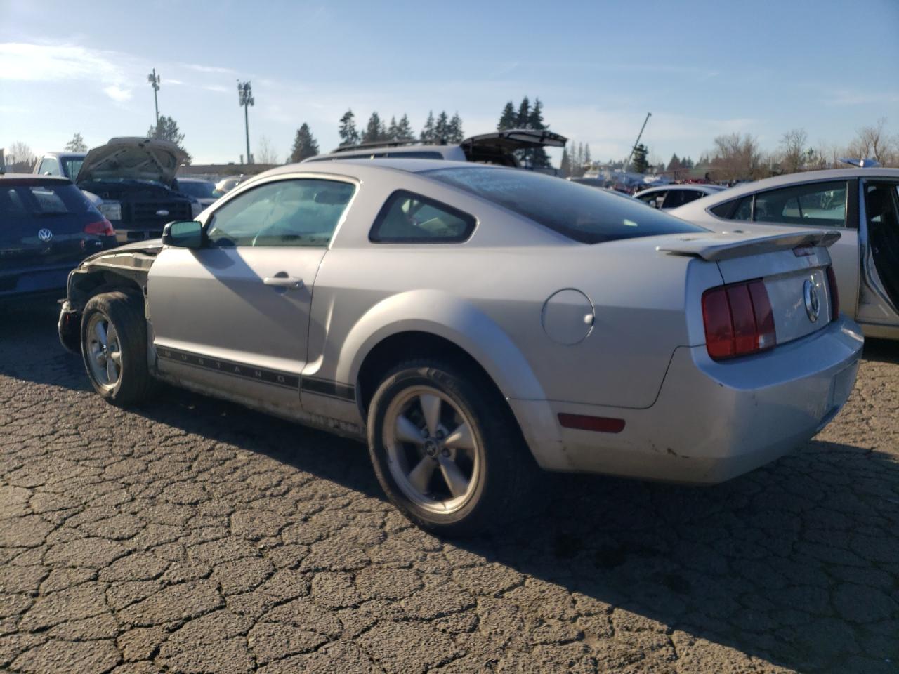 2007 Ford Mustang - Image 2