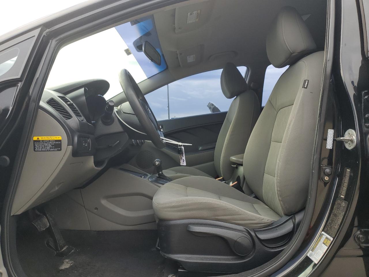 2014 Kia Forte - Image 7