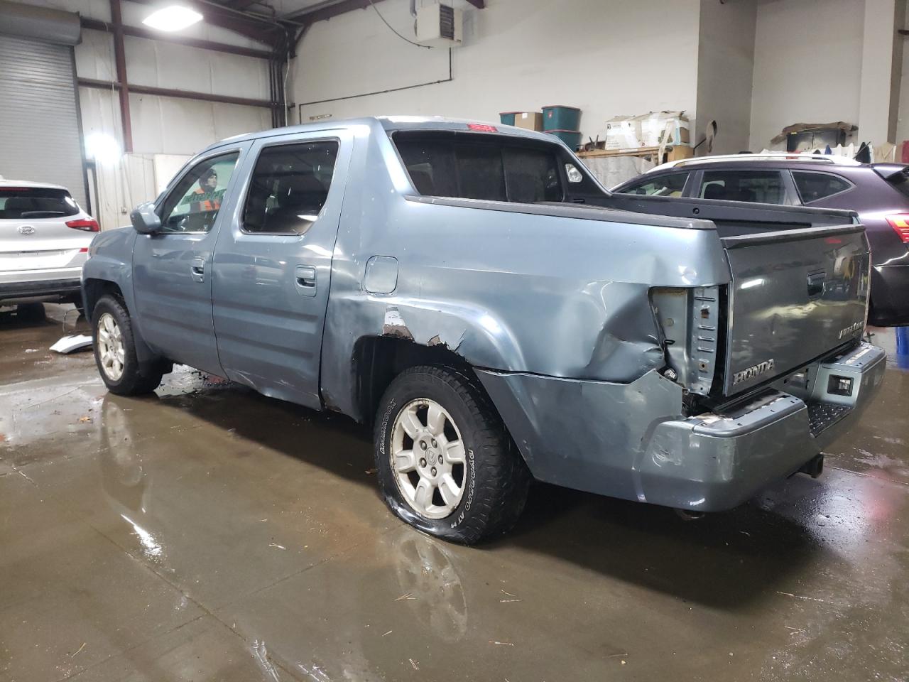 2006 Honda Ridgeline - Image 2