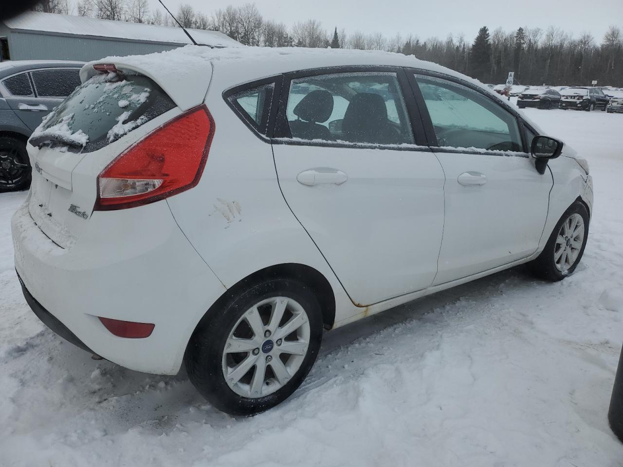 2013 Ford Fiesta - Image 3