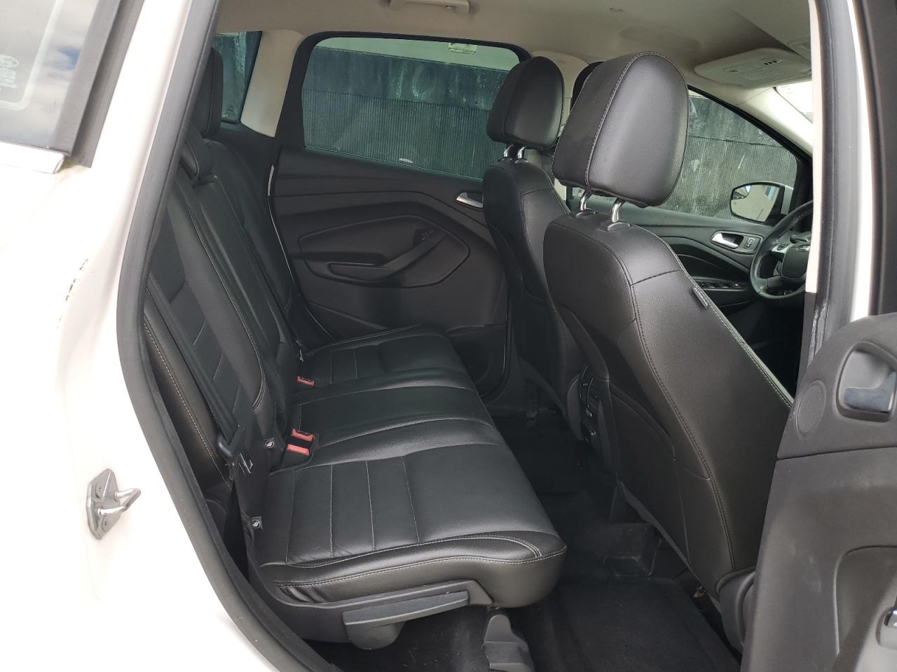 2014 Ford C-MAX - Image 11