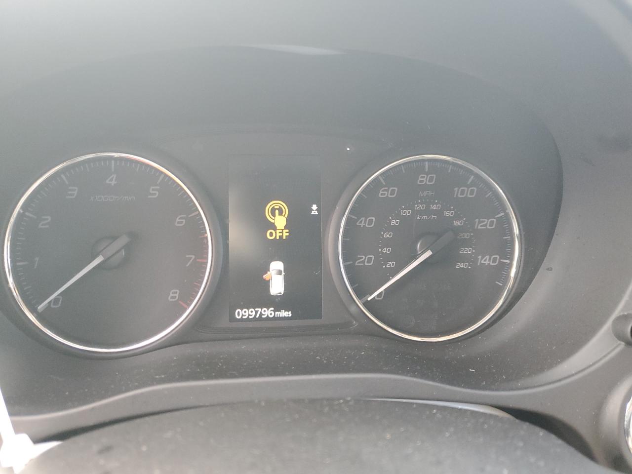 2017 Mitsubishi Outlander - Image 9