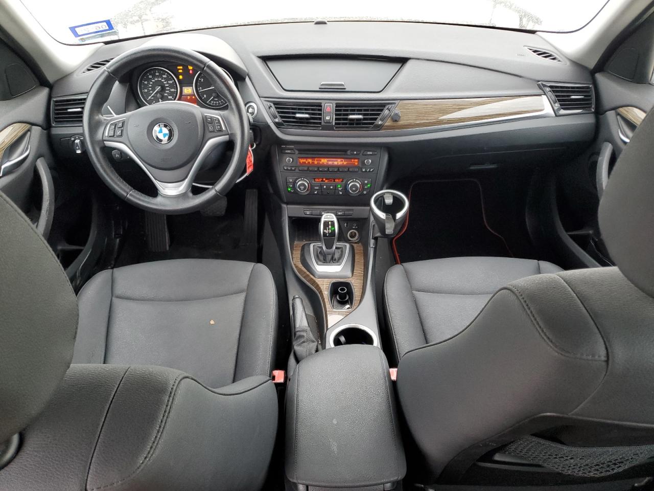 2015 BMW X1 - Image 8