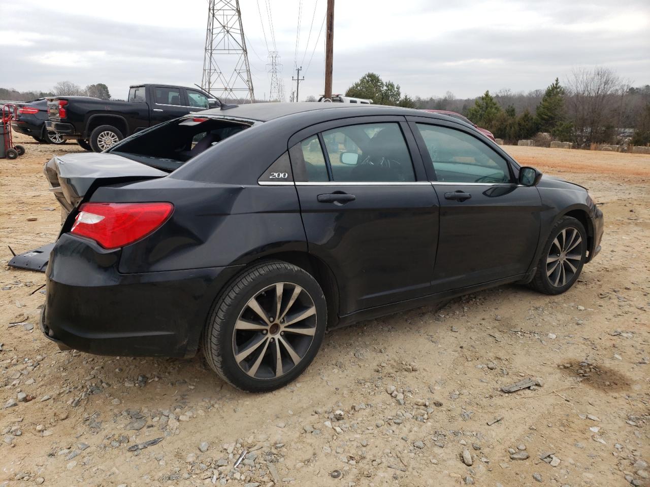 2014 Chrysler 200 - Image 3