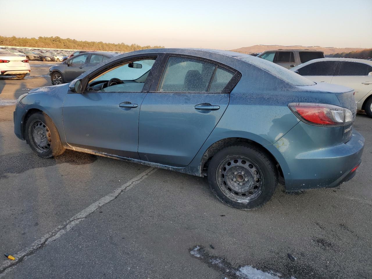 2011 Mazda 3 - Image 2