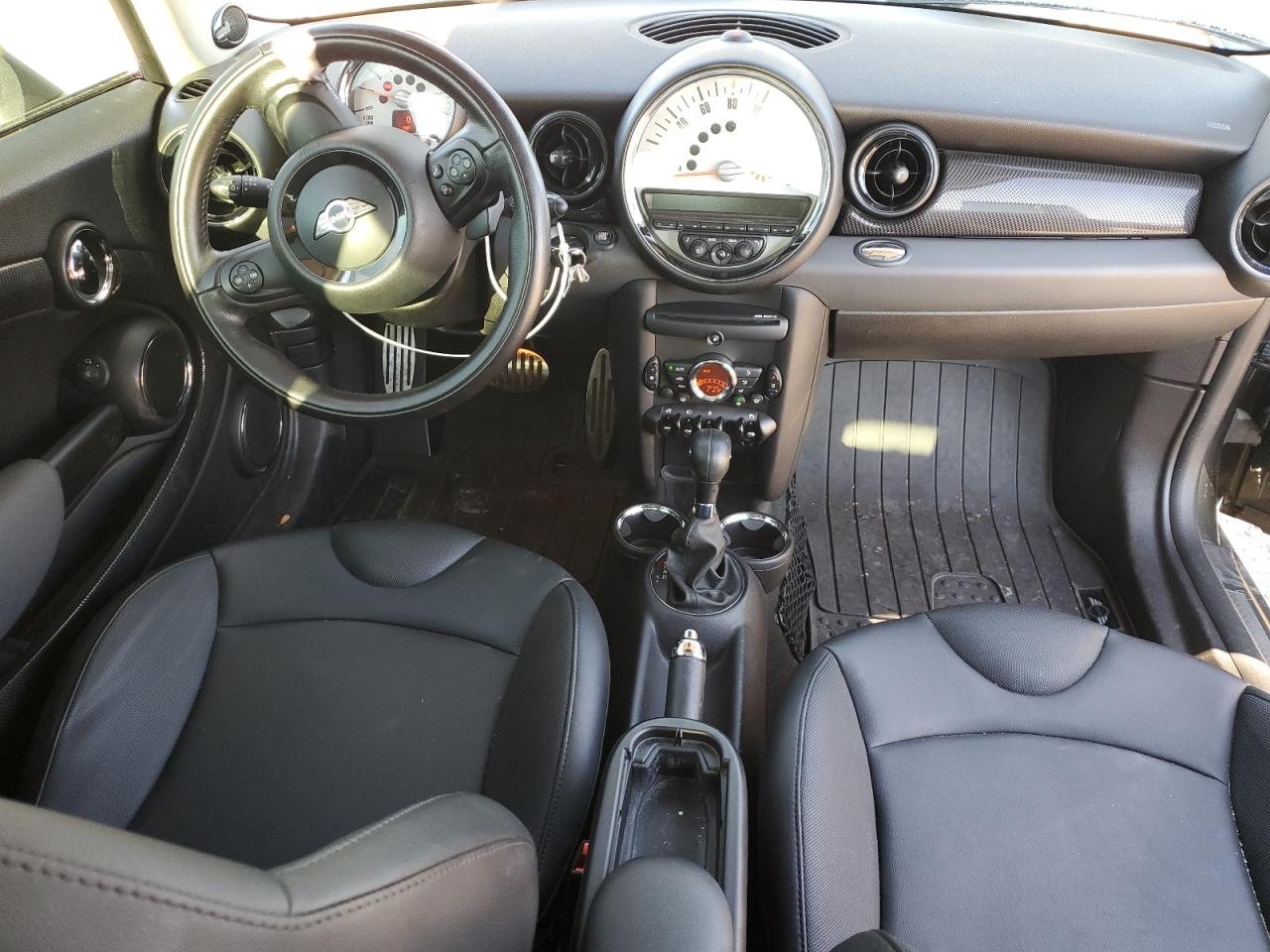 2011 MINI Cooper - Image 8