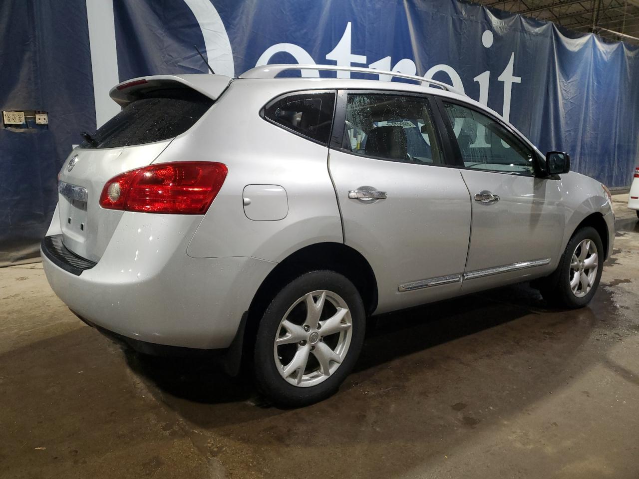 2015 Nissan Rogue - Image 3