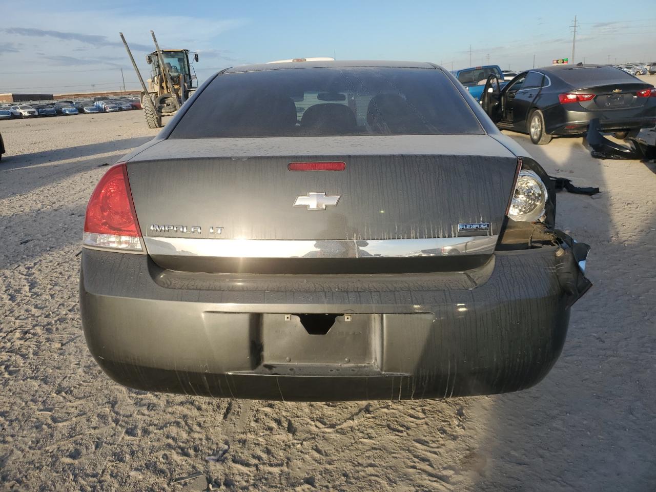 2011 Chevrolet Impala - Image 6