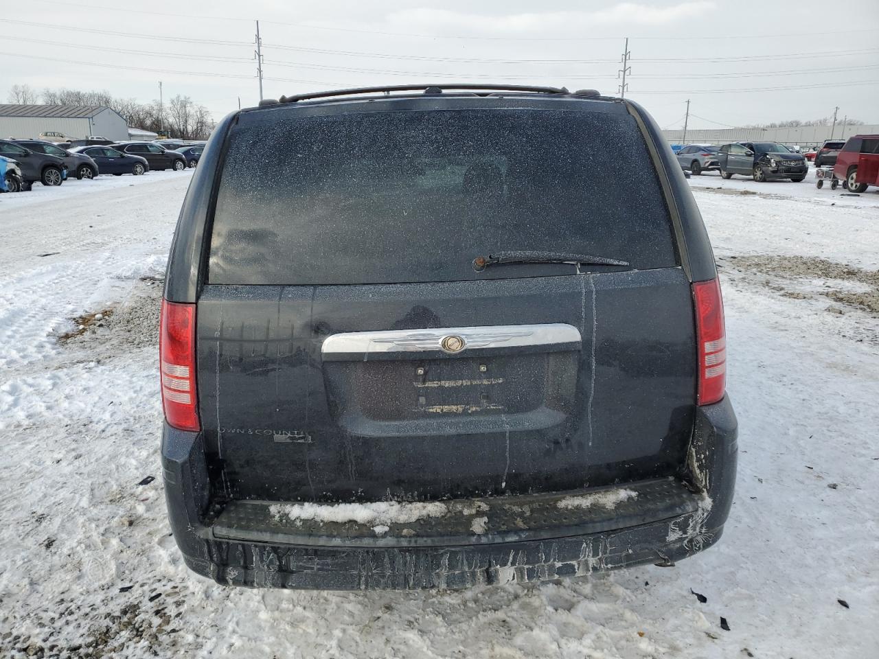 2010 Chrysler Town & Country - Image 6