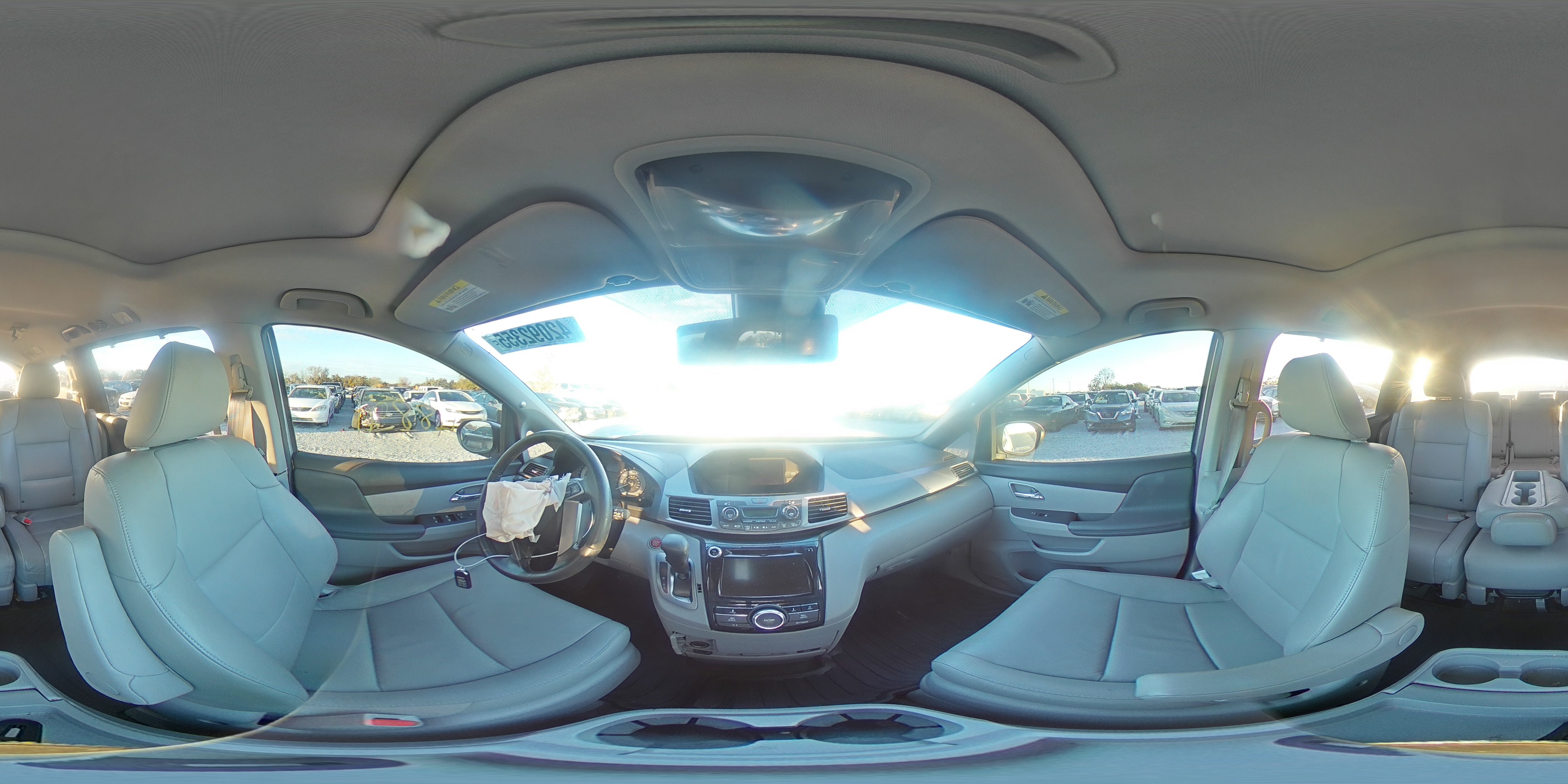 2014 Honda Odyssey - Image 14