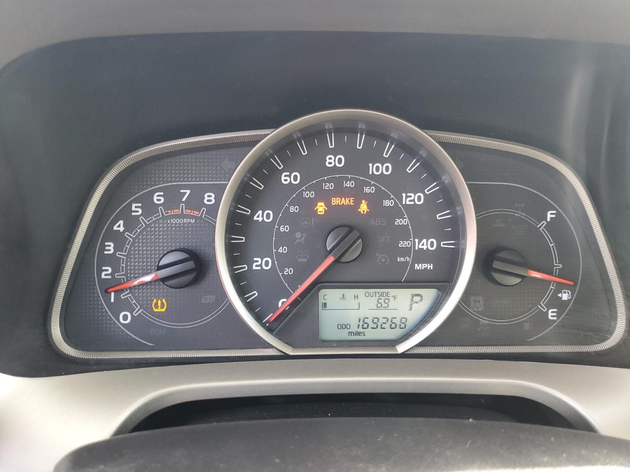 2015 Toyota RAV 4 - Image 9