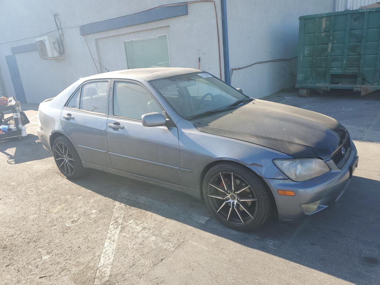 2004 Lexus IS - Image 4