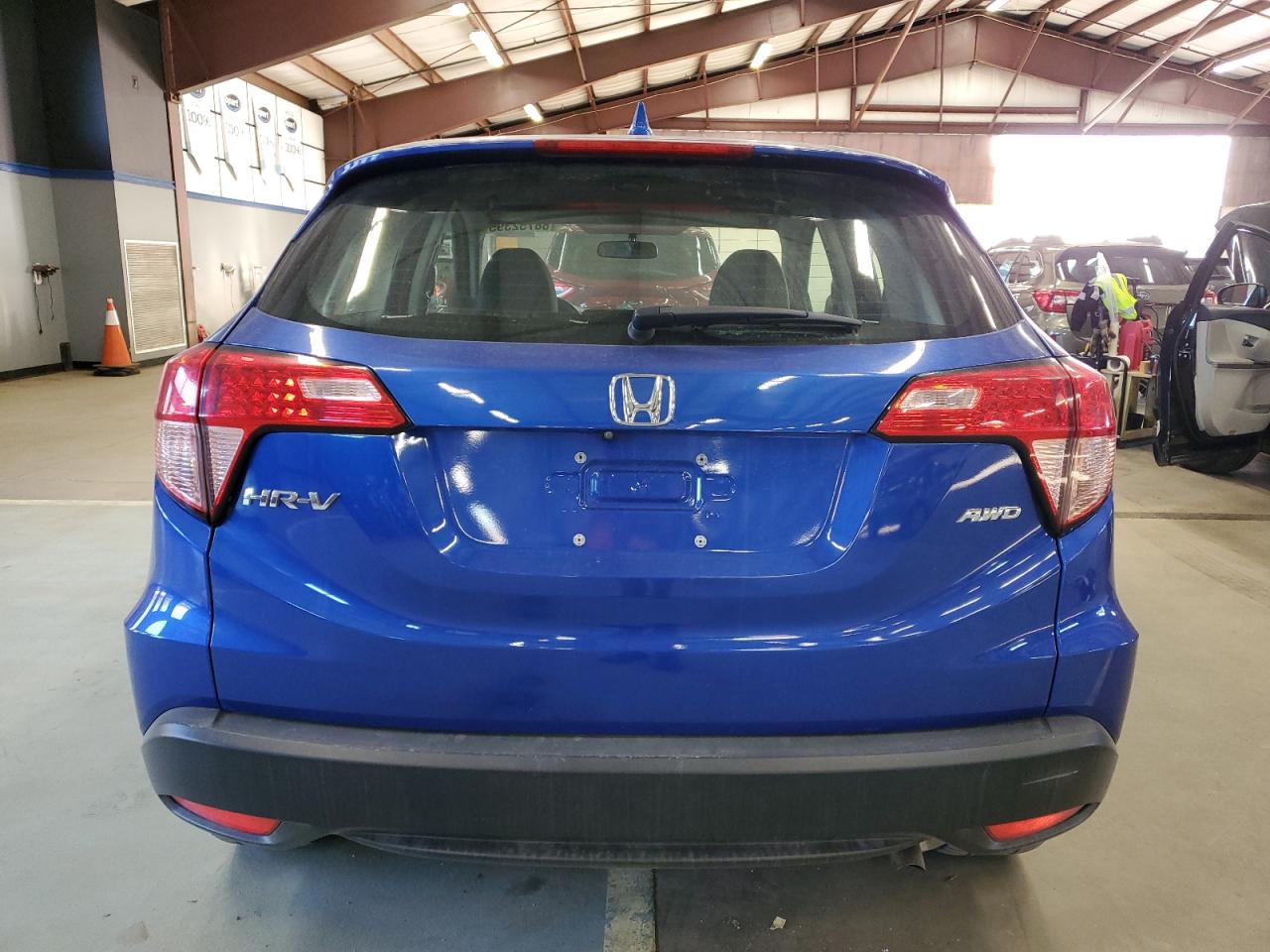 VIN 3CZRU6H32JM714699 2018 HONDA HR-V no.6