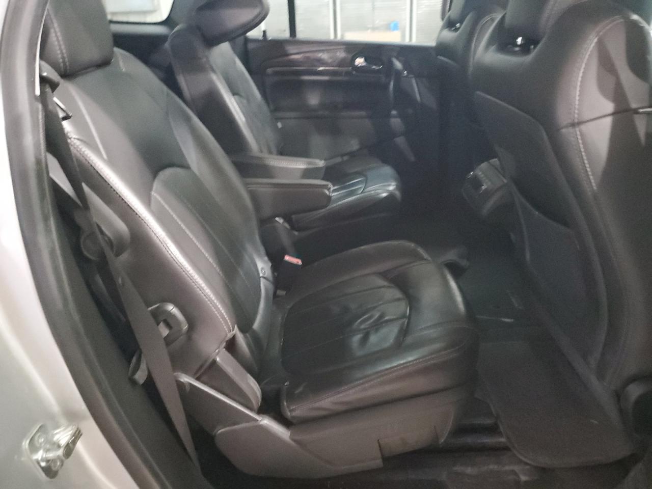 2016 Buick Enclave - Image 11