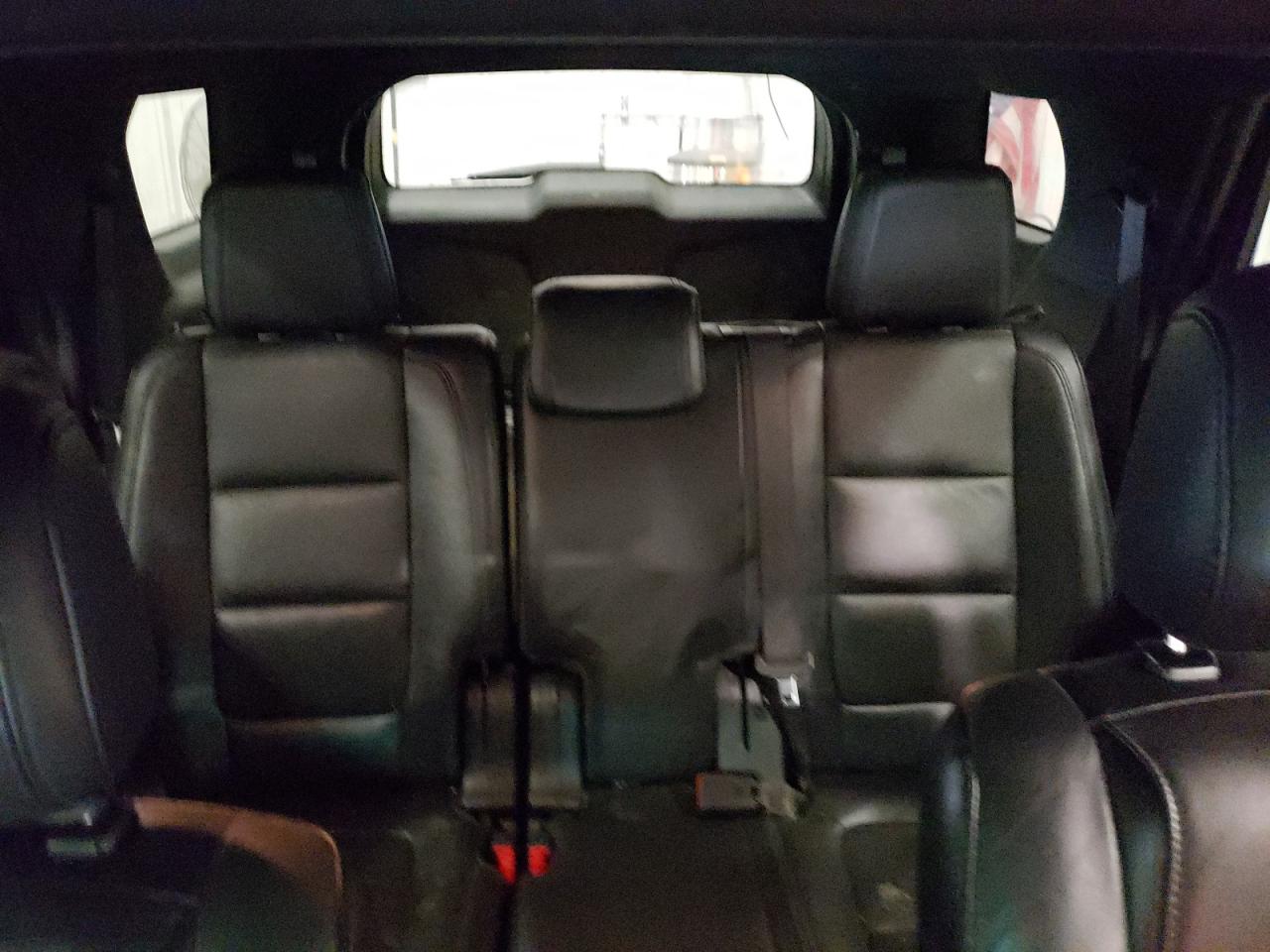2015 Ford Explorer - Image 10