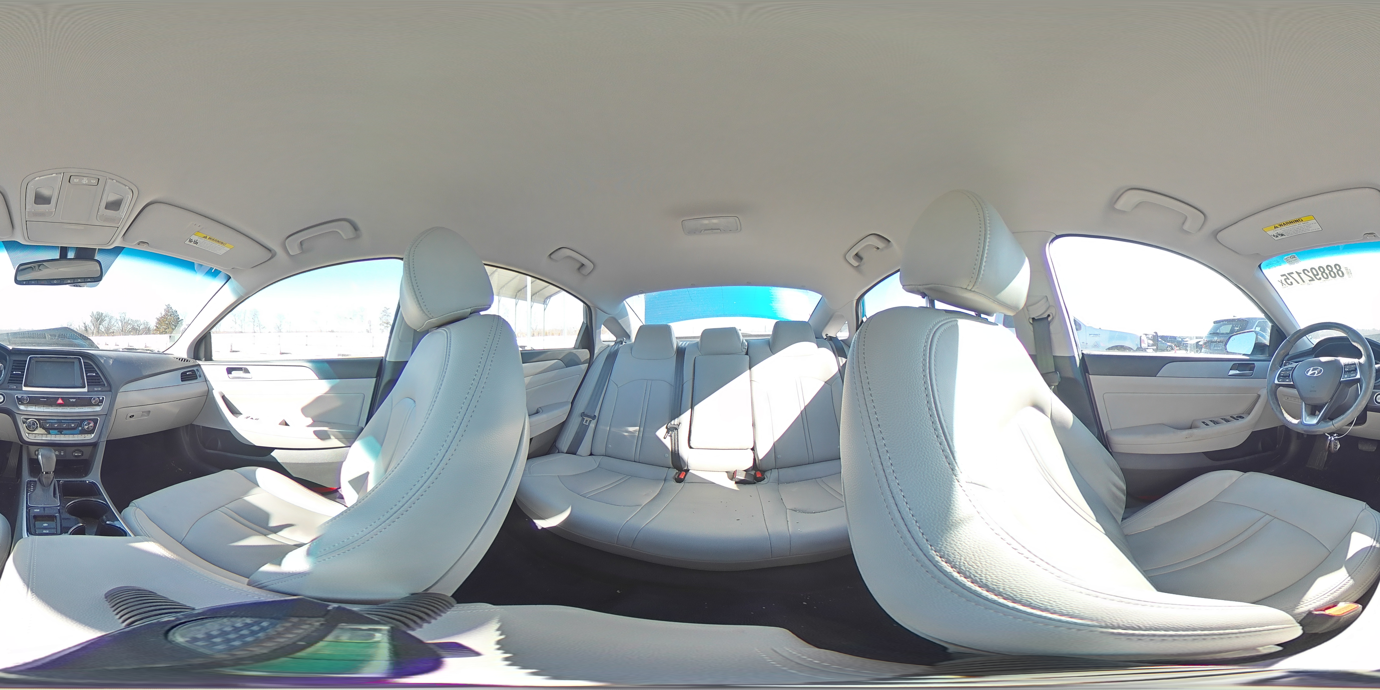 2018 Hyundai Sonata - Image 15