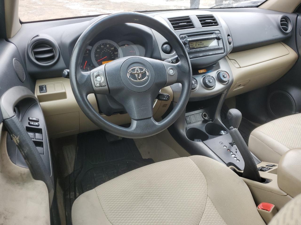 2012 Toyota RAV 4 - Image 8
