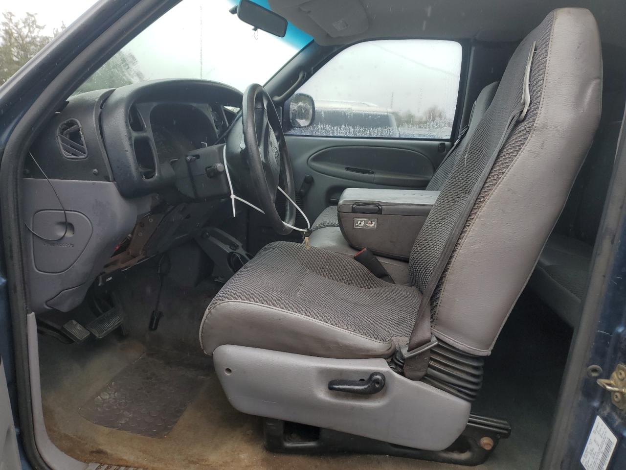 2001 Dodge RAM - Image 7