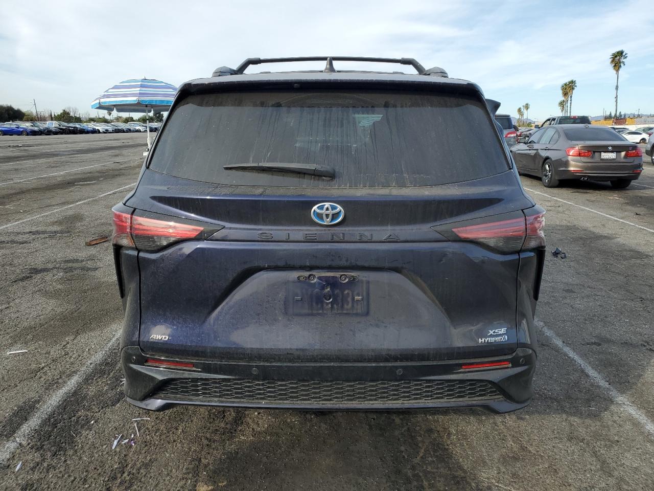 2021 Toyota Sienna - Image 6