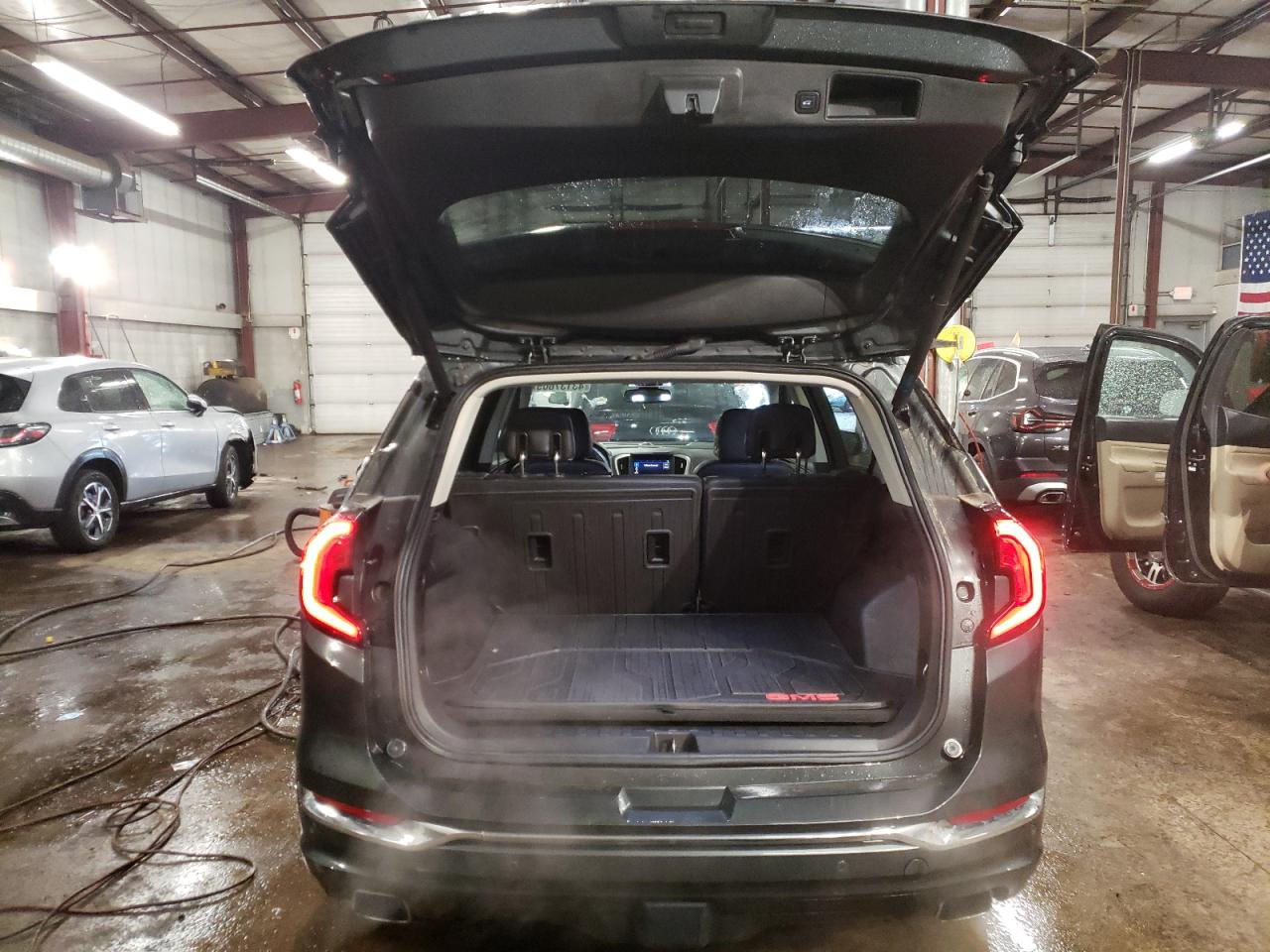 2020 GMC Terrain - Image 6