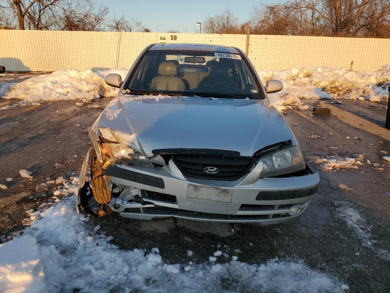 2005 Hyundai Elantra - Image 5