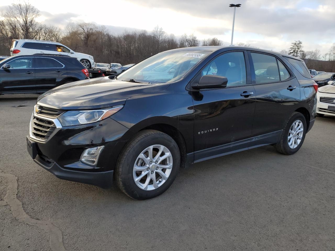 VIN 3GNAXHEV5JL395825 2018 CHEVROLET EQUINOX no.1