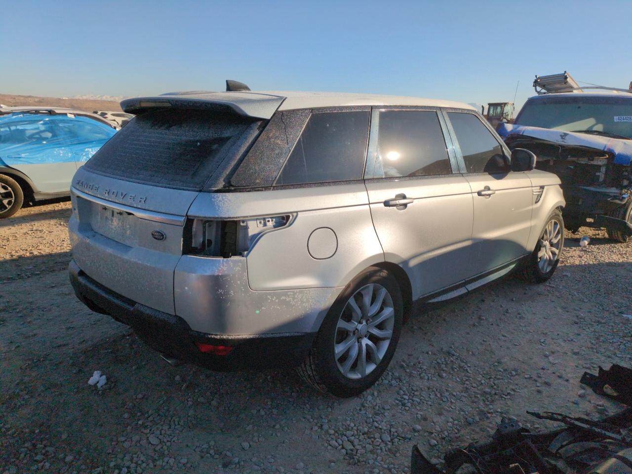 2017 Land Rover Range Rover - Image 3