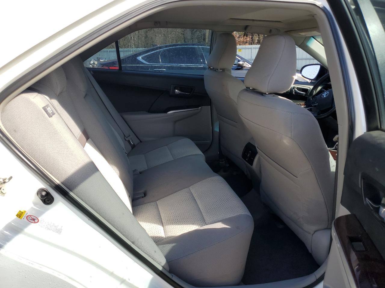 2014 Toyota Camry - Image 10