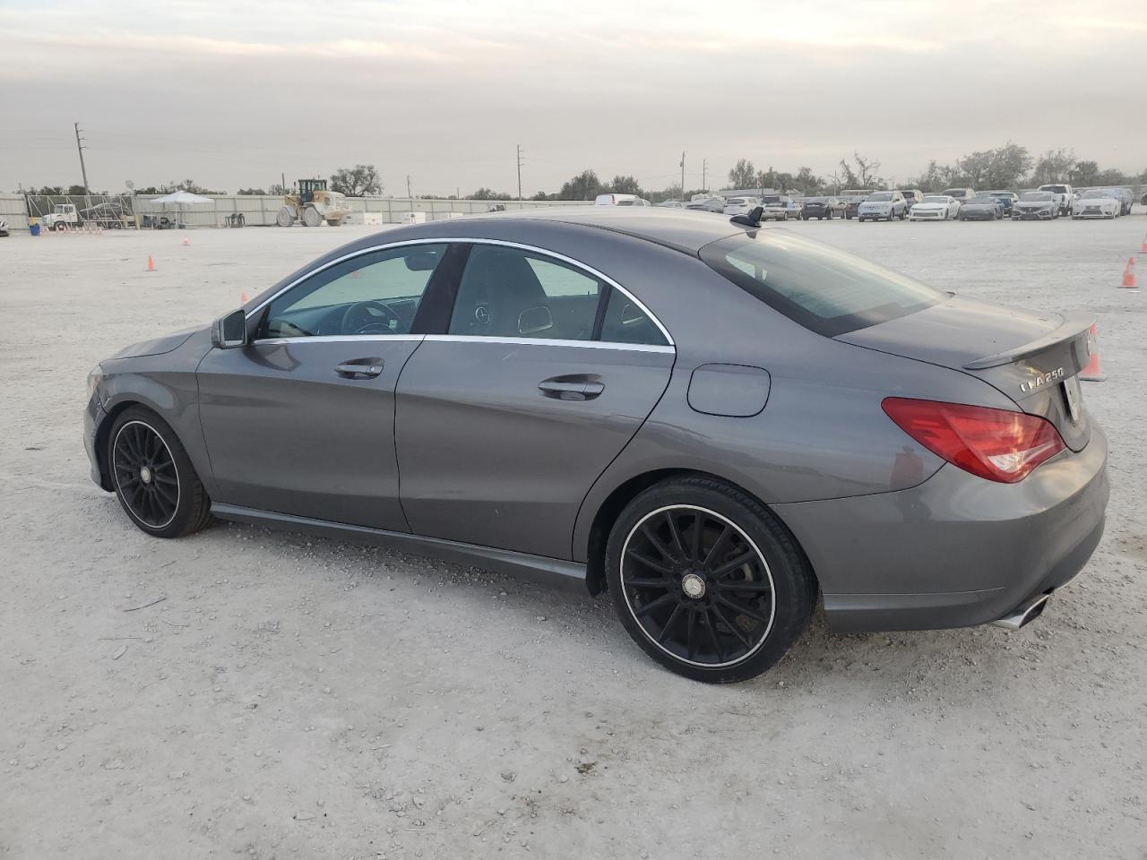 VIN WDDSJ4EB4EN156727 2014 MERCEDES-BENZ CLA-CLASS no.2