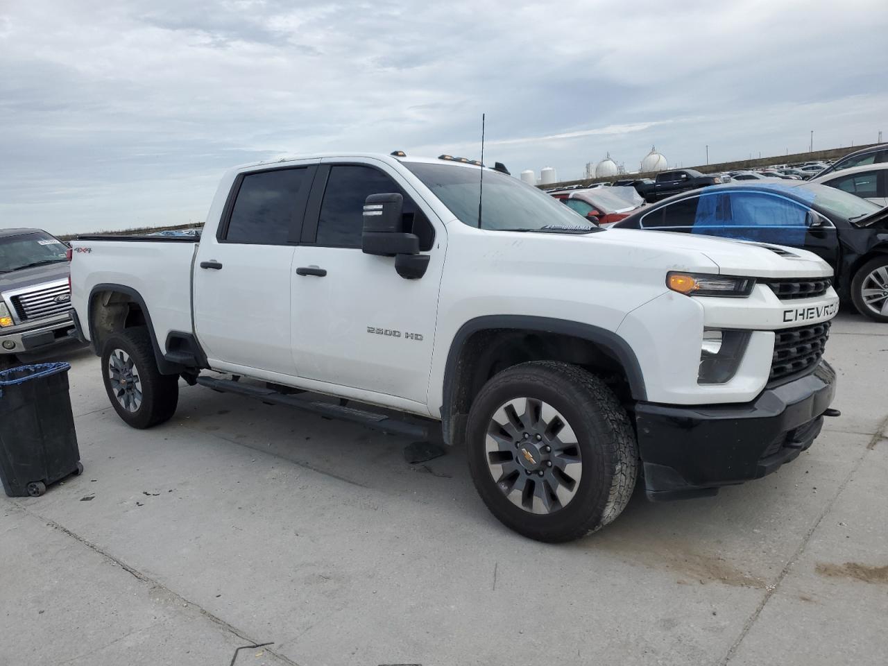 2023 Chevrolet Silverado - Image 4