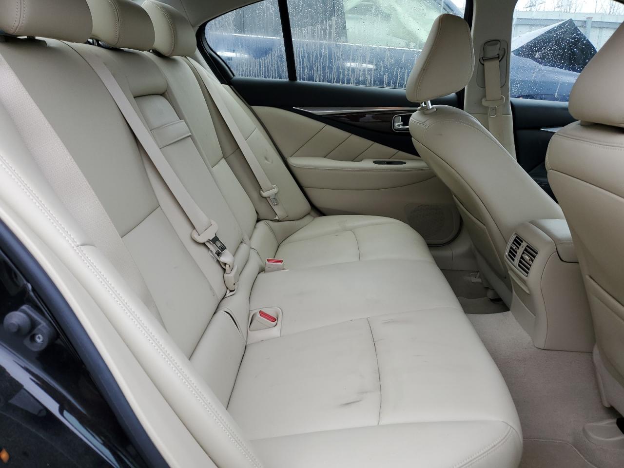 2018 Infiniti Q50 - Image 10