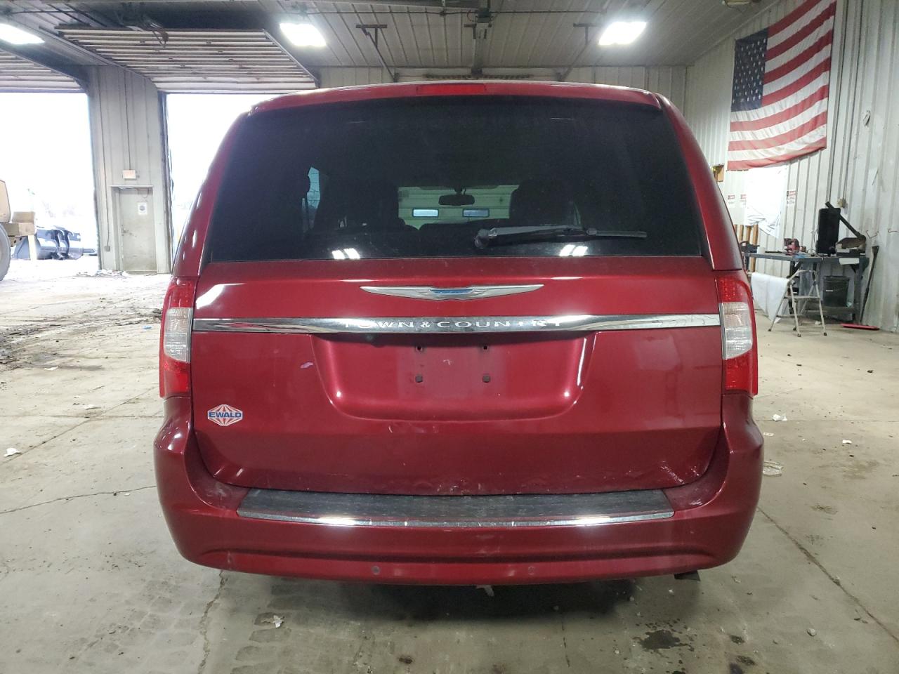 2012 Chrysler Town & Country - Image 6