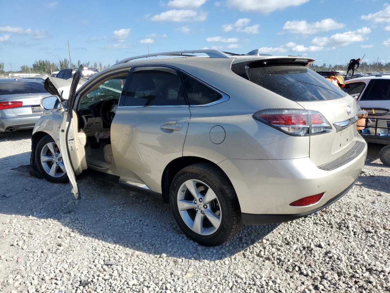 2T2BK1BA5FC307317 2015 LEXUS RX - Image 2