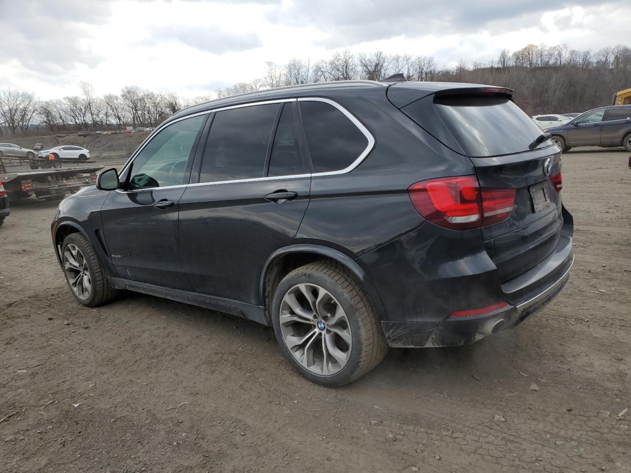 5UXKR0C39H0V83909 2017 BMW X5 - Image 2