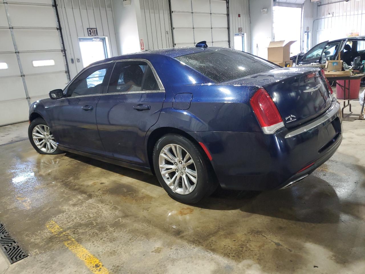 2017 Chrysler 300 - Image 2