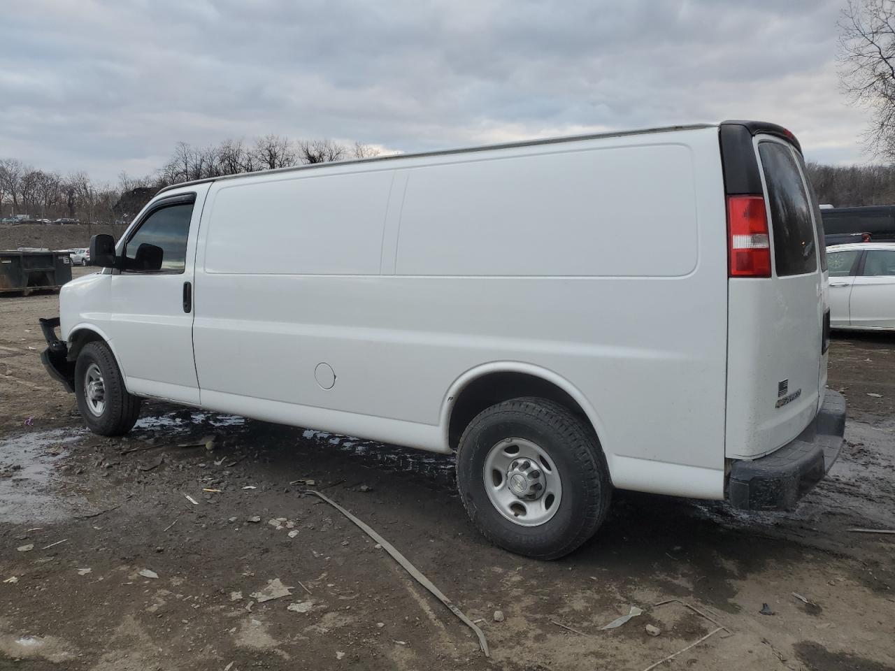 2017 Chevrolet Express - Image 2