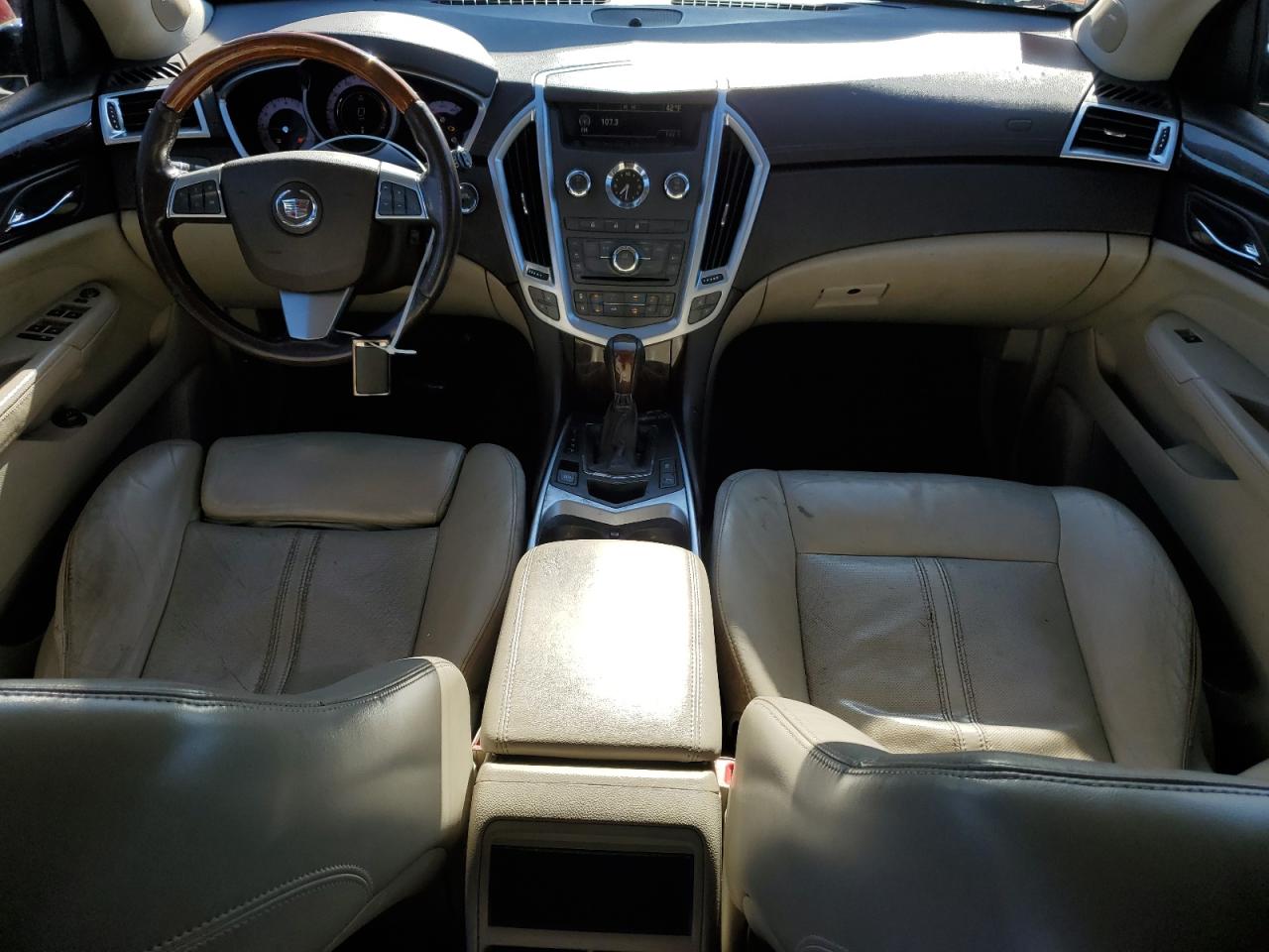 2010 Cadillac SRX - Image 8