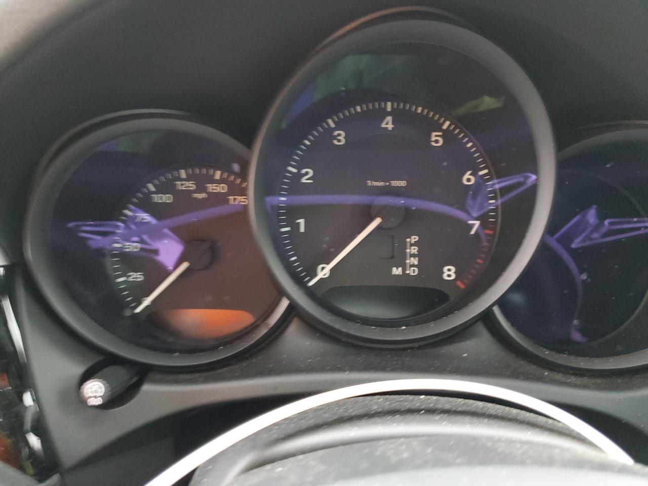 2024 Porsche Macan - Image 9