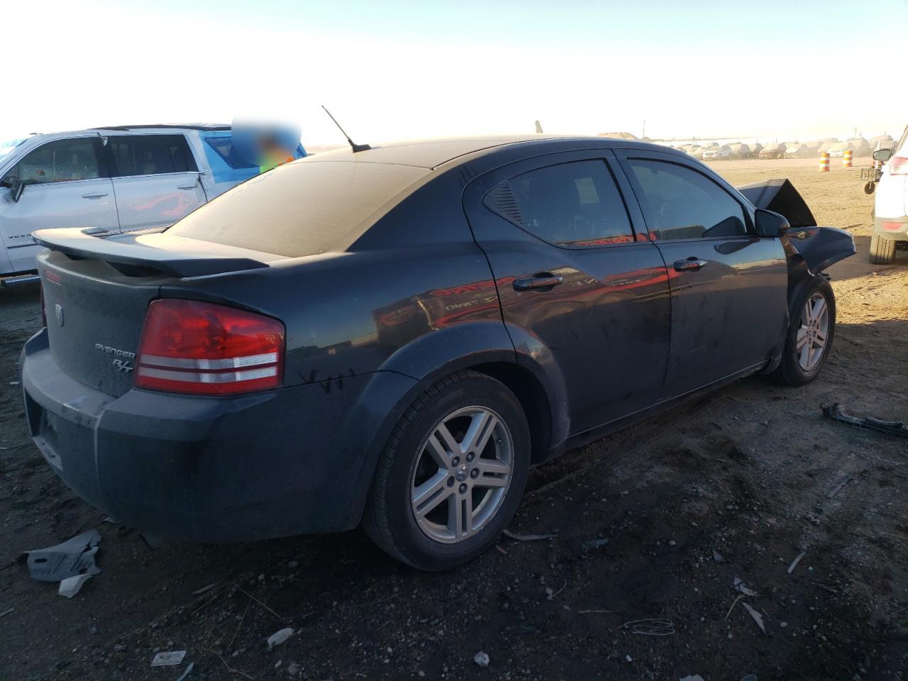 2010 Dodge Avenger - Image 3