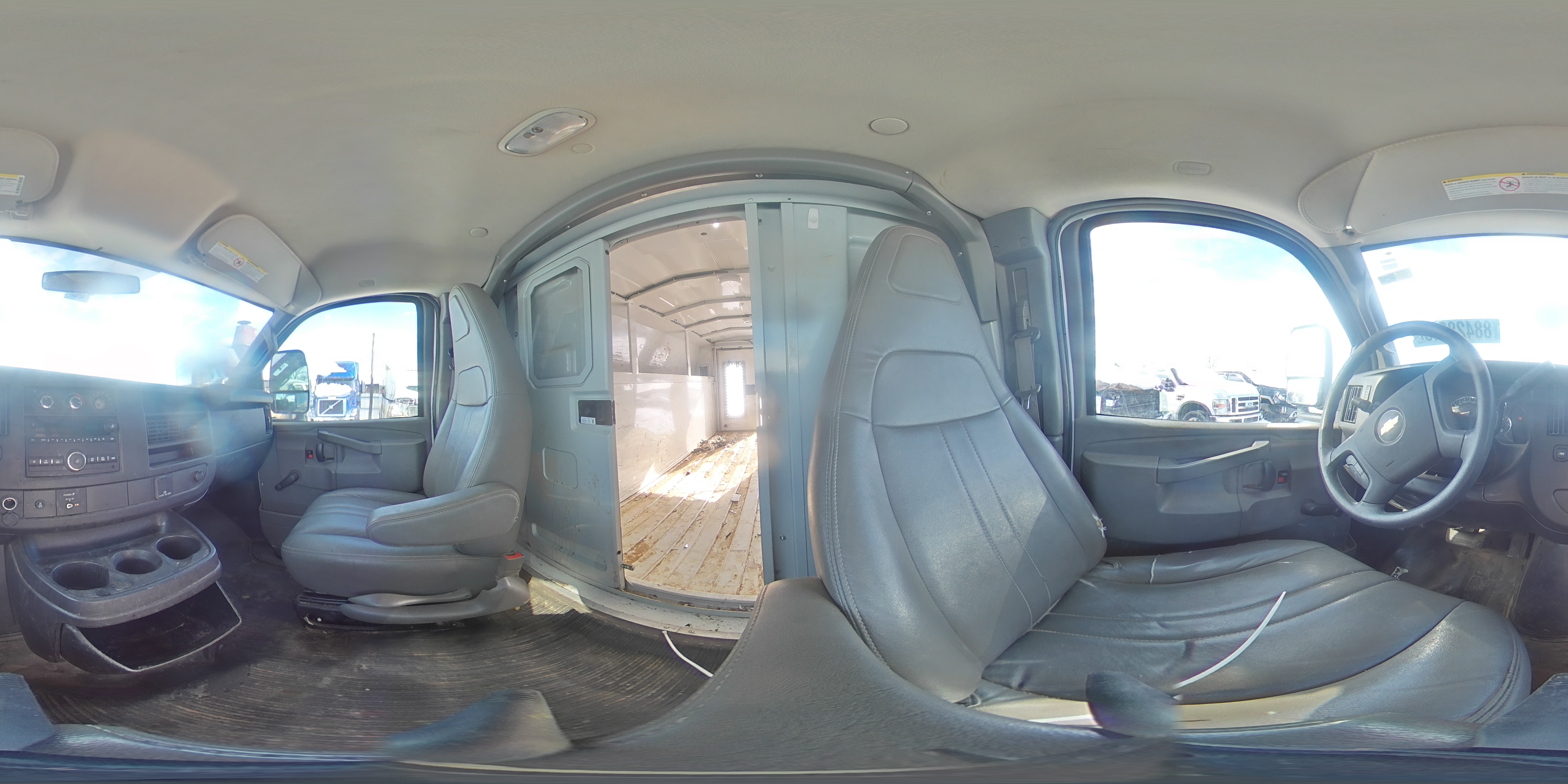 2017 Chevrolet Express - Image 14