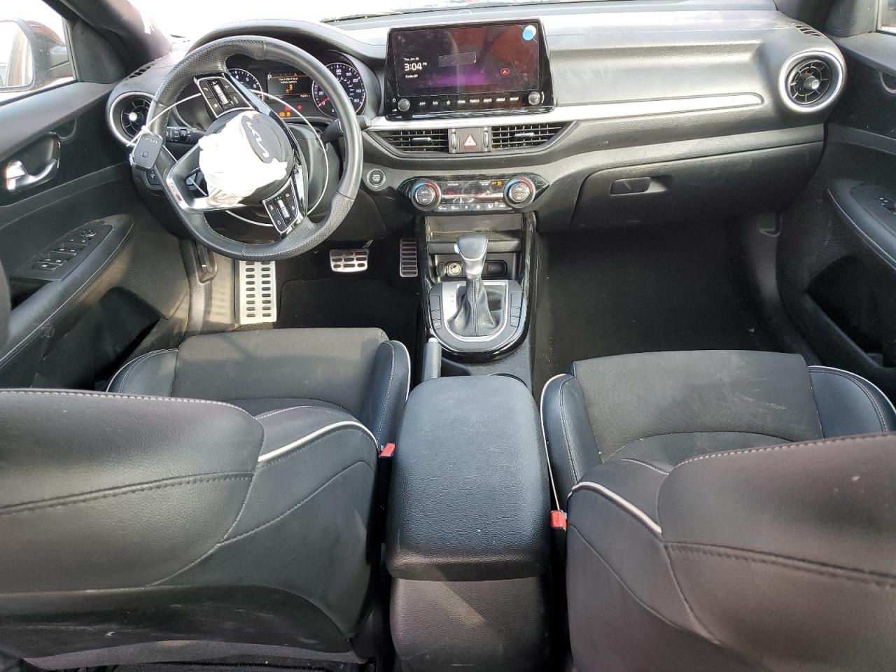 2023 Kia Forte - Image 8