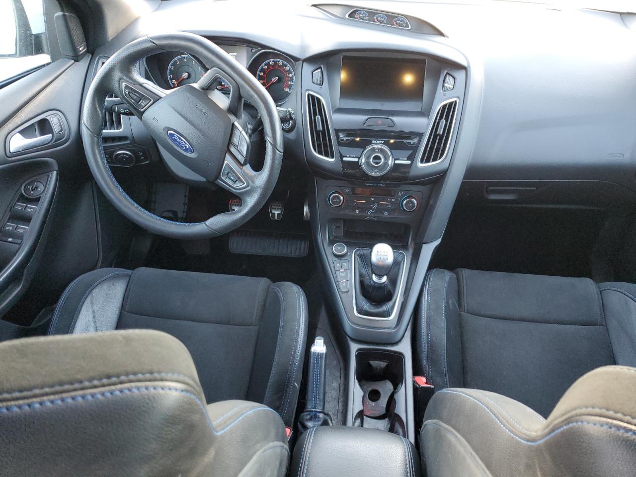 2017 Ford Focus - Image 8