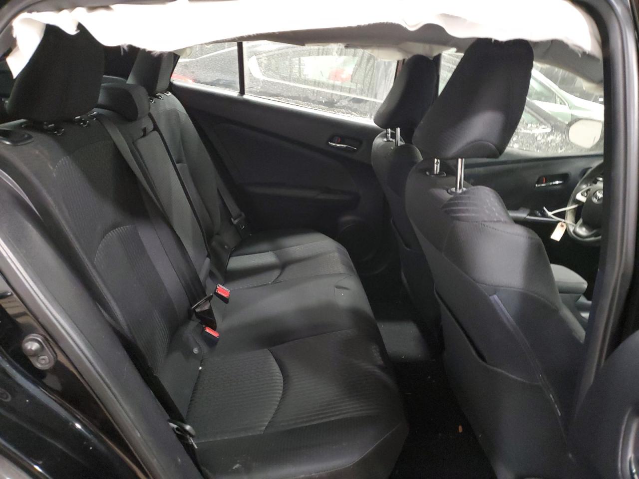 2016 Toyota Prius - Image 10