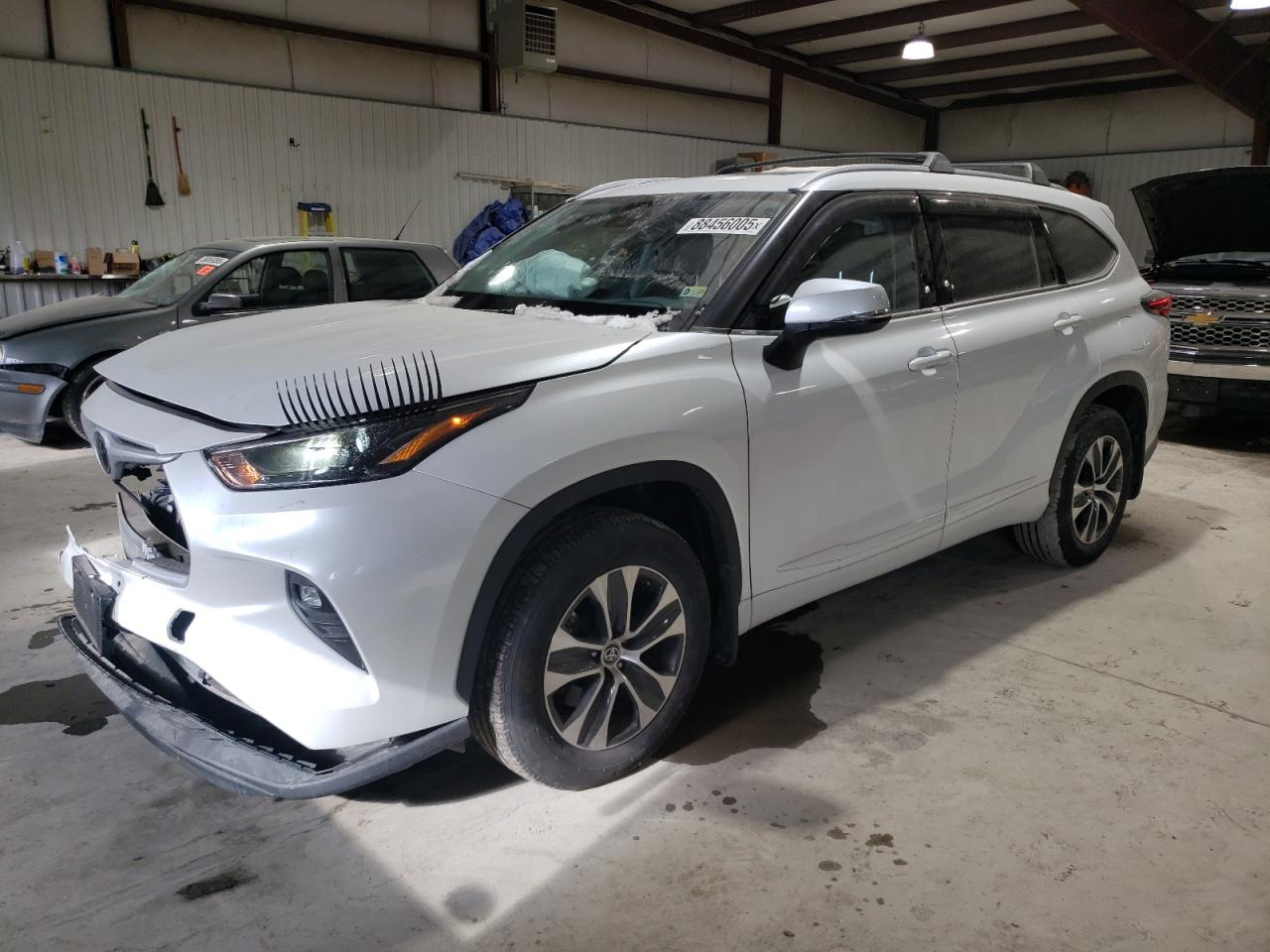 2022 Toyota Highlander - Image 1