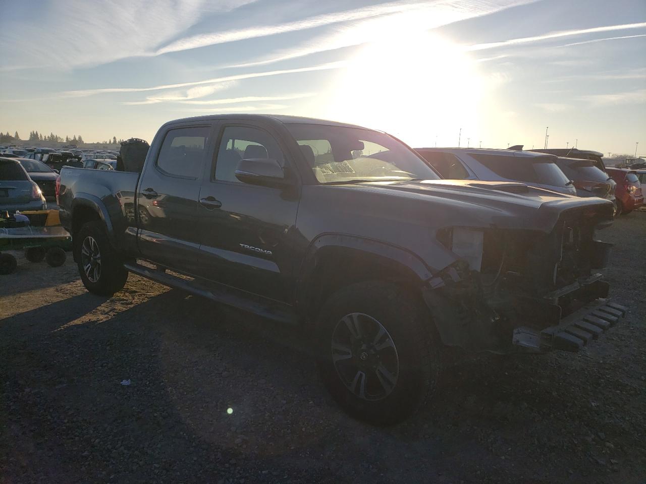 VIN 3TMBZ5DN2JM014983 2018 TOYOTA TACOMA no.4