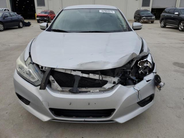  NISSAN ALTIMA 2018 Srebrny