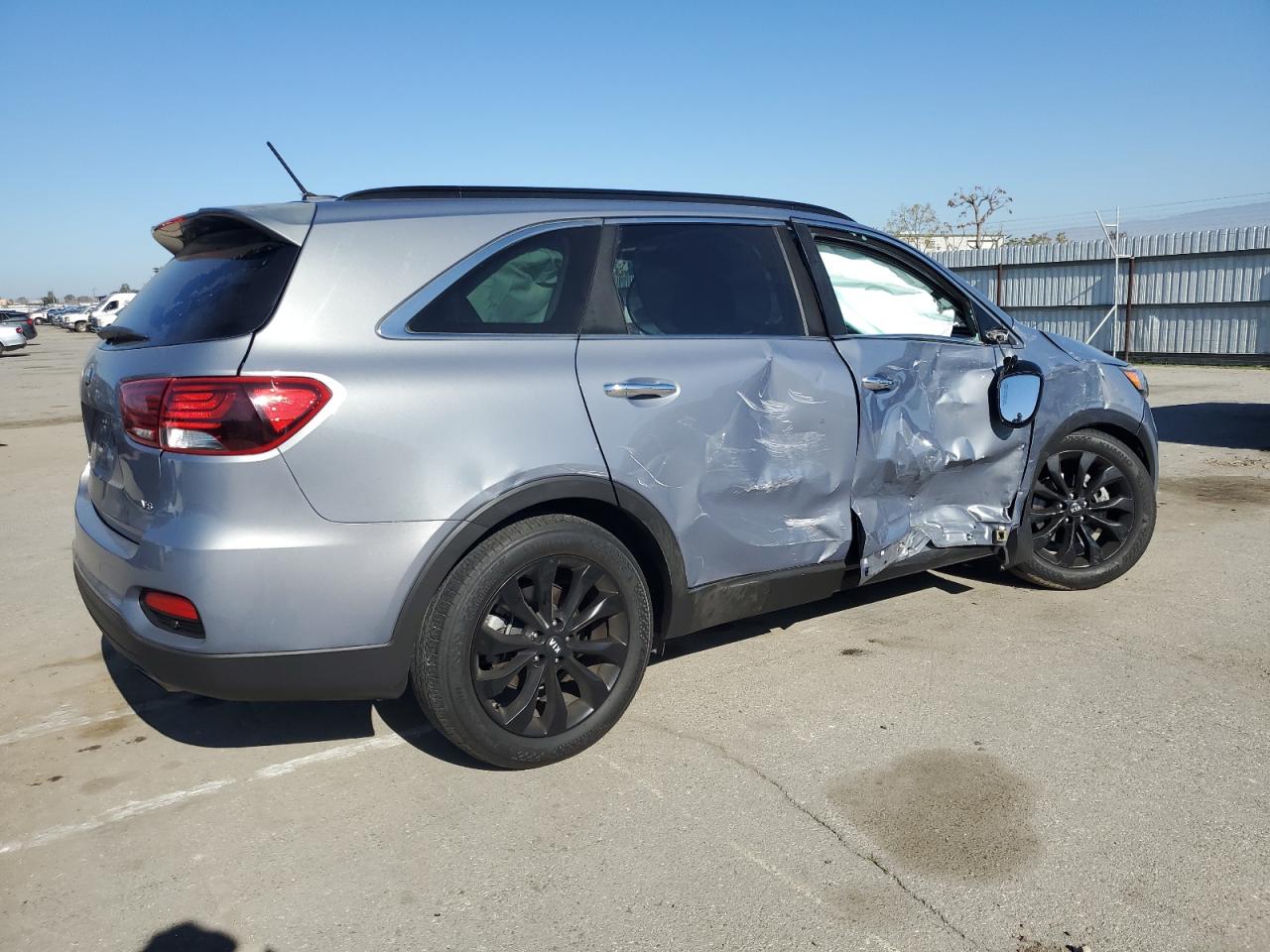 2019 Kia Sorento - Image 3